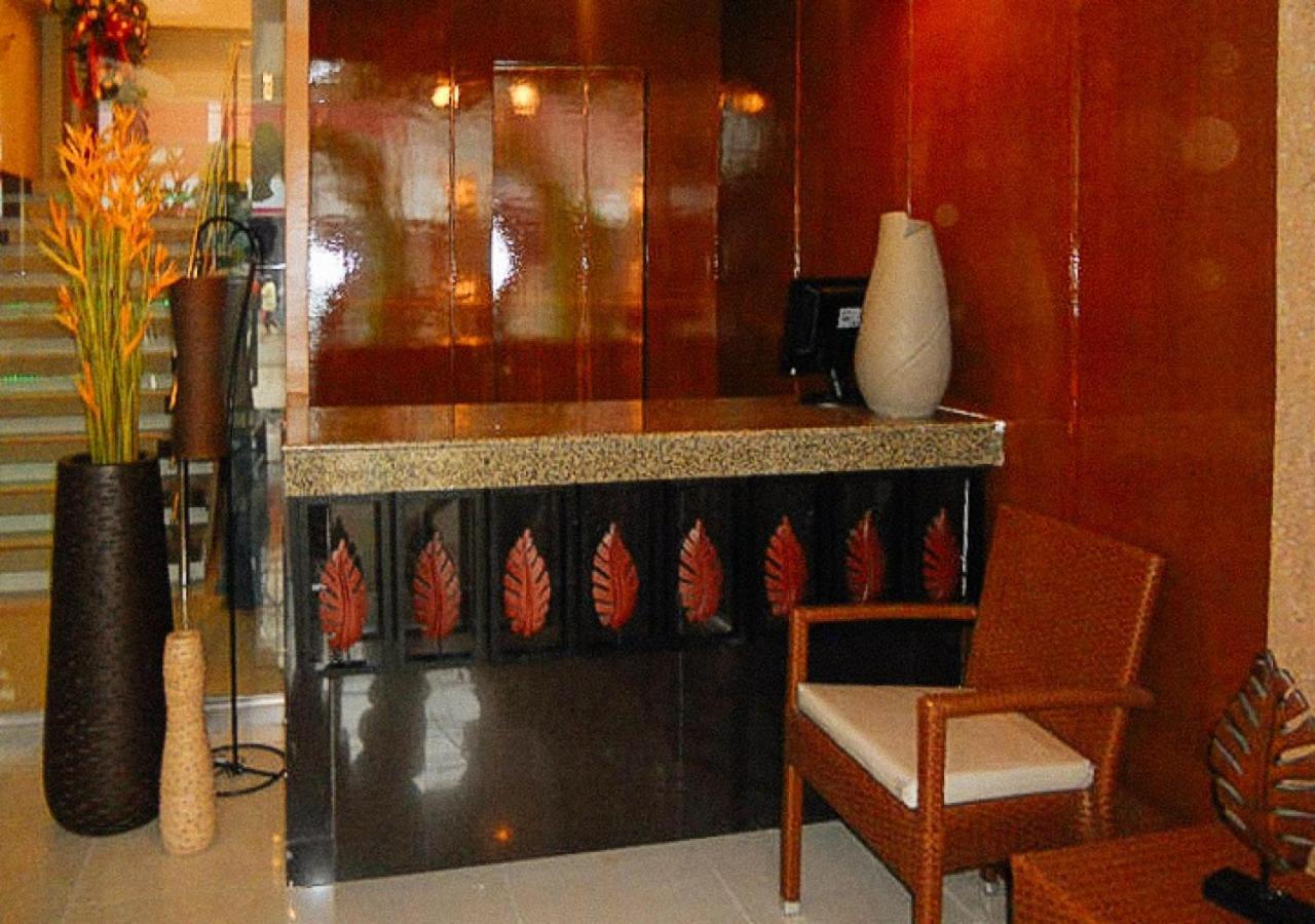 Sky Garden Hotel By Reddoorz Roxas City Exteriör bild
