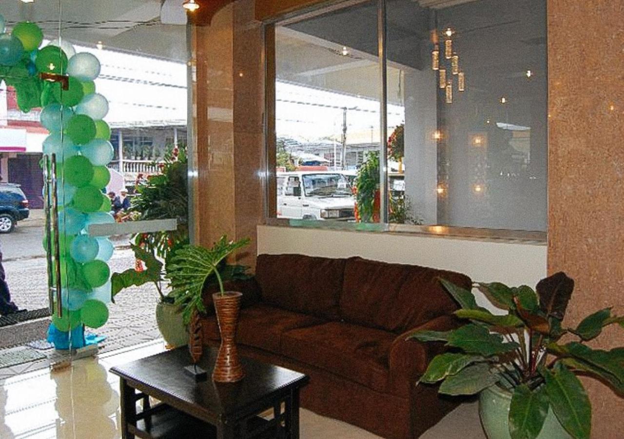 Sky Garden Hotel By Reddoorz Roxas City Exteriör bild